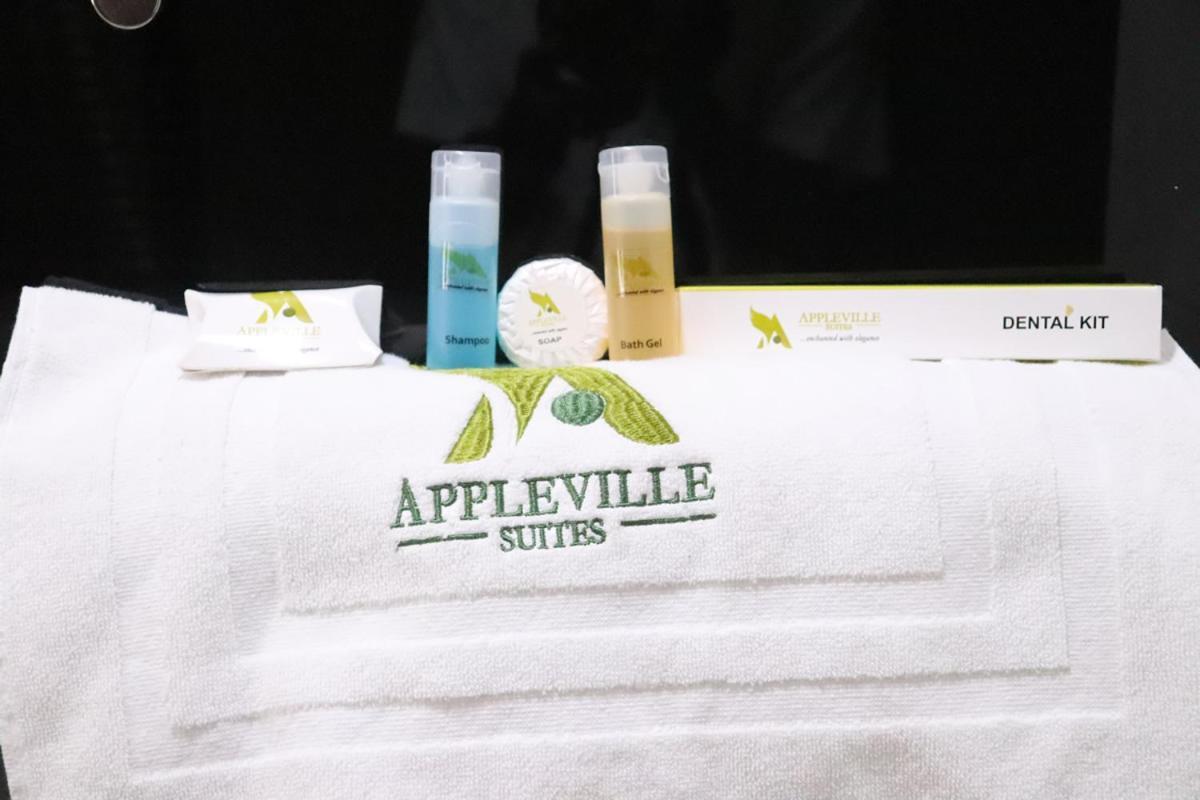 Appleville Suites Ikeja Esterno foto