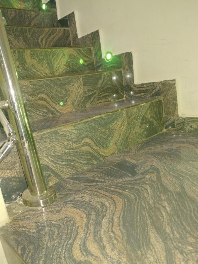 Appleville Suites Ikeja Esterno foto